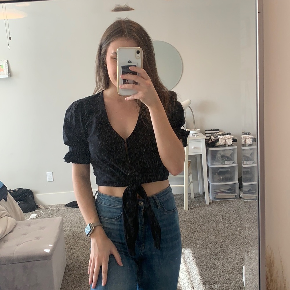 Black flowy sleeve top